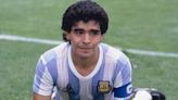 35 años después, apareció el Balón de Oro que Maradona ganó en 1986: será subastado en París