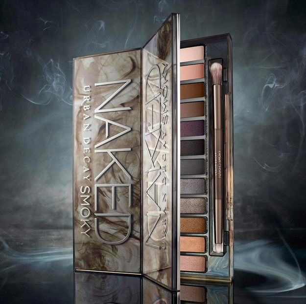 Urban Decay Naked smoky palette swatches