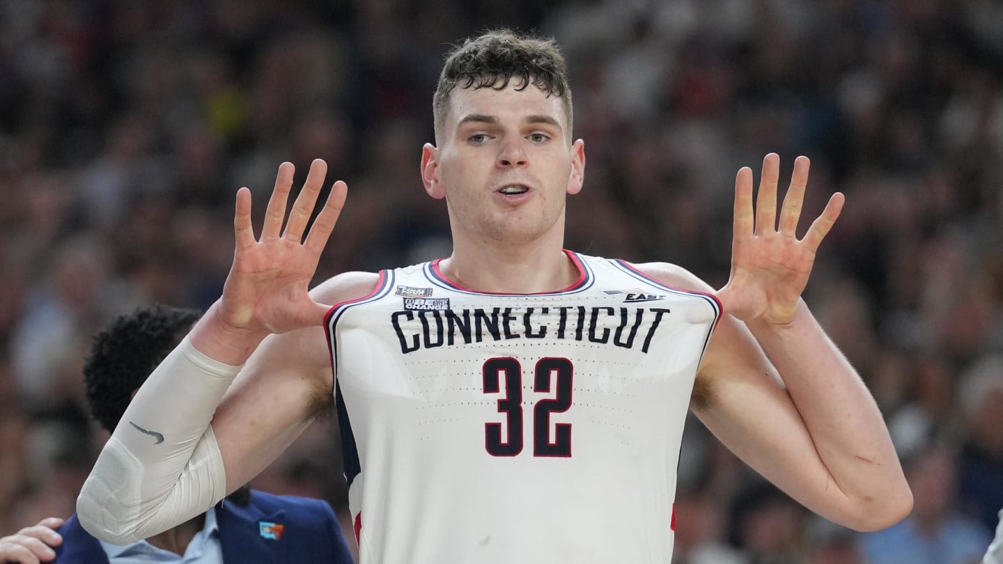 ESPN Projects Hornets to Take UConn's Donovan Clingan