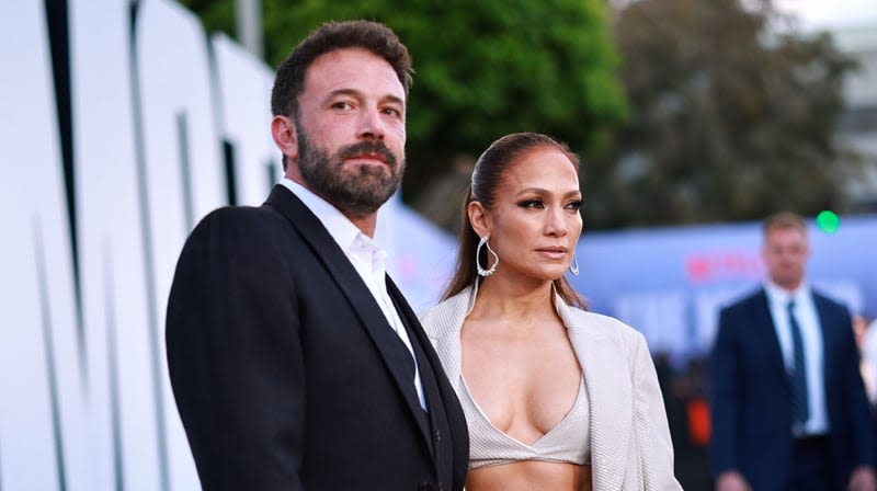 Here’s Why Jennifer Lopez & Ben Affleck Are Having Marriage Trouble, According to Insiders