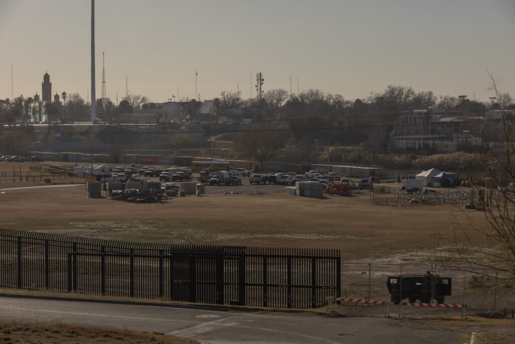 Eagle Pass residents have mixed feelings about sharing their city with the National Guard