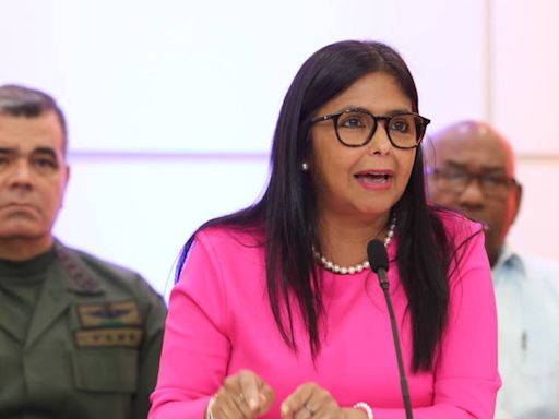 Delcy Rodríguez explica el ‘veto’ a varias delegaciones: “No cualquiera puede entrar a Venezuela”