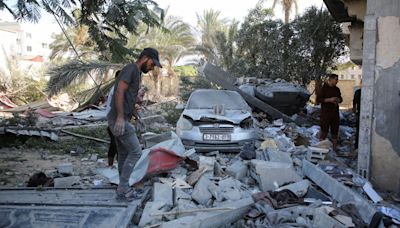 At least 60 killed in fresh Israeli attacks in Gaza, tanks advance in Khan Younis