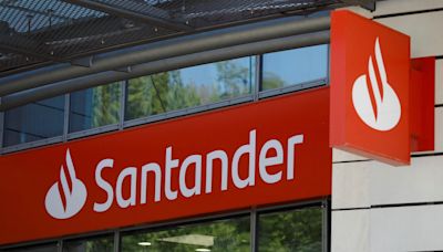 All Santander staff and '30 million' customers hacked