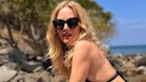 Heather Graham 'doesn't age,' fans exclaim as star poses in bikinis