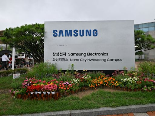 South Korea Samsung union declares 'indefinite' strike