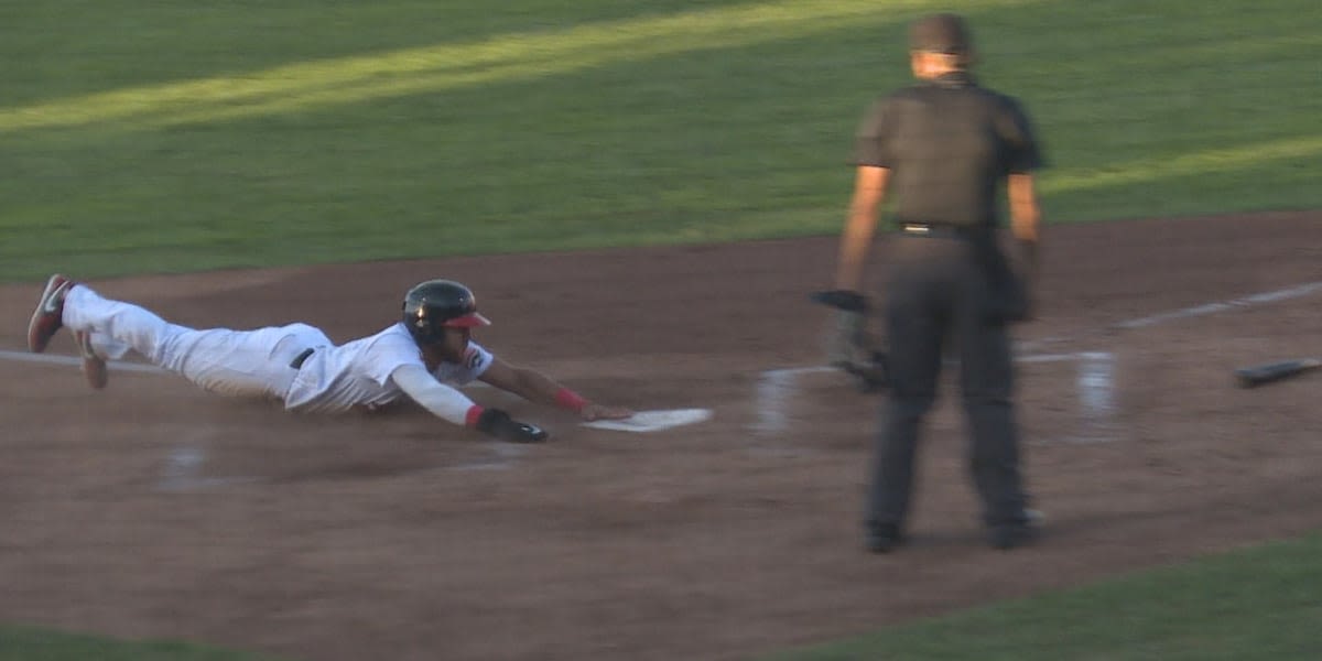 HIGHLIGHTS: Redhawks close home stand with win over Sioux City