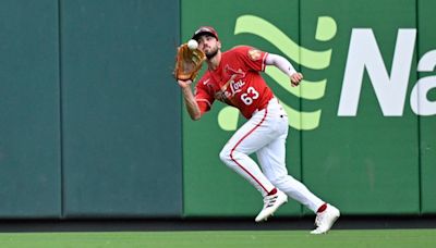 Cards rookie CF Siani on IL with oblique strain