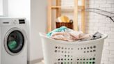 8 Fabric Softener Alternatives for Static-Free Laundry