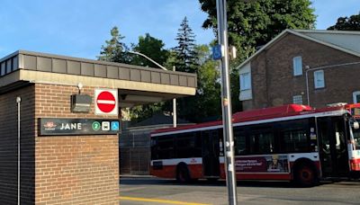 Man dead after fatal stabbing at TTC’s Jane subway station - Toronto | Globalnews.ca