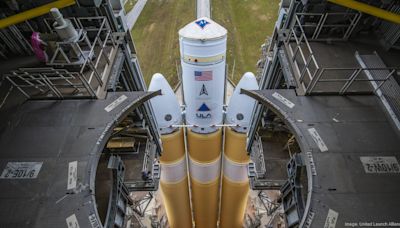 Delta IV Heavy s final launch could be held up by bad weather (Photos)