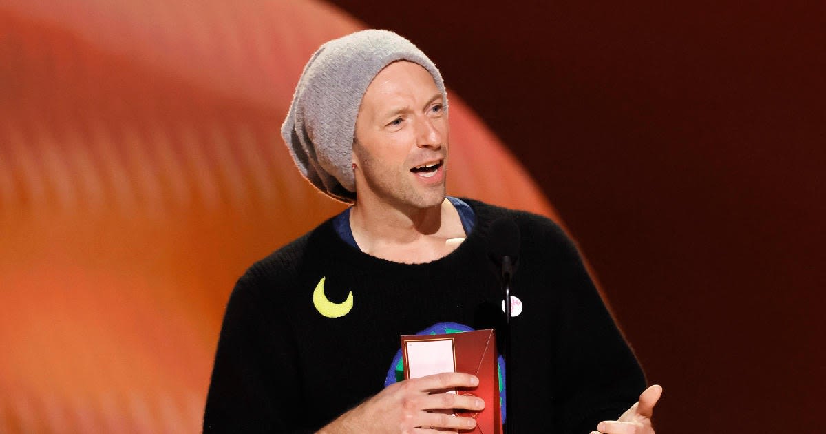 Coldplay's Chris Martin Gives 65-Year-Old Fan a Ride to His Concert