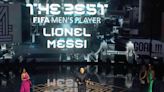 Lionel Messi ya se empezó a retirar de los grandes premios, pero el mundo del fútbol lo sigue eligiendo