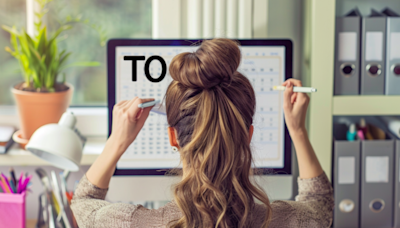 Beyond the To-Do List: A Woman's Guide to Finding Focus and Crushing Goals
