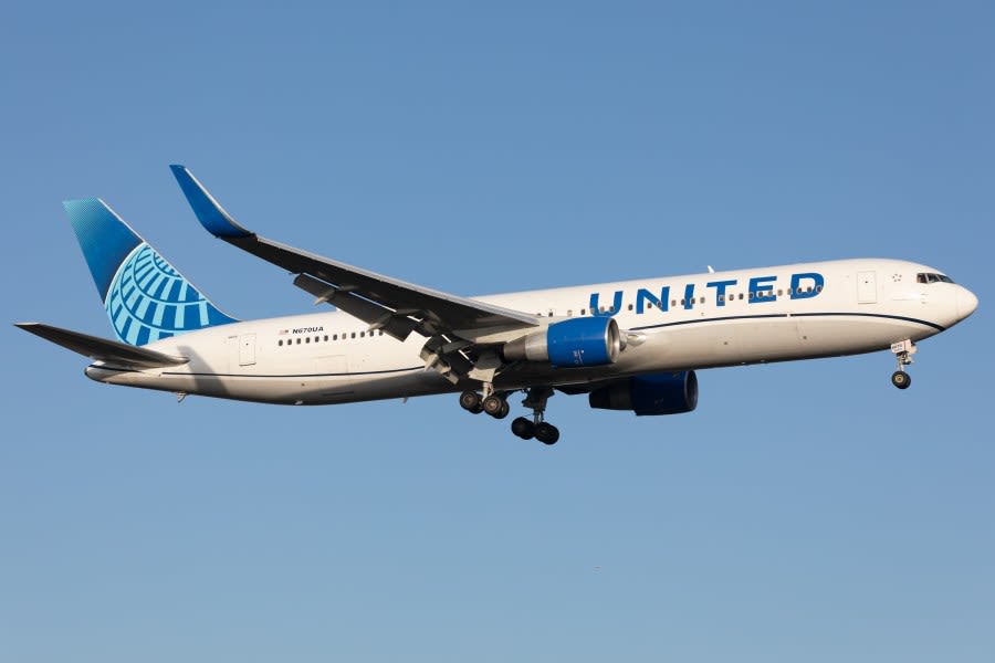 Man who threatened to ‘mess up the plane’ ordered to pay United Airlines $20K