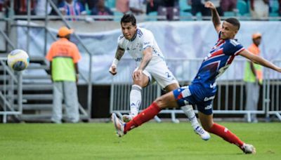 De virada, Bahia goleia Cruzeiro e segue na caça ao líder Flamengo