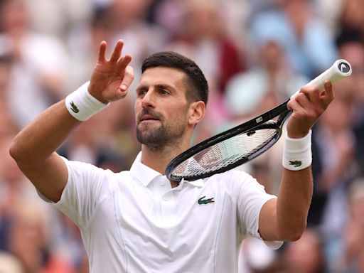 Why is Novak Djokovic celebrating by playing the violin at Wimbledon?
