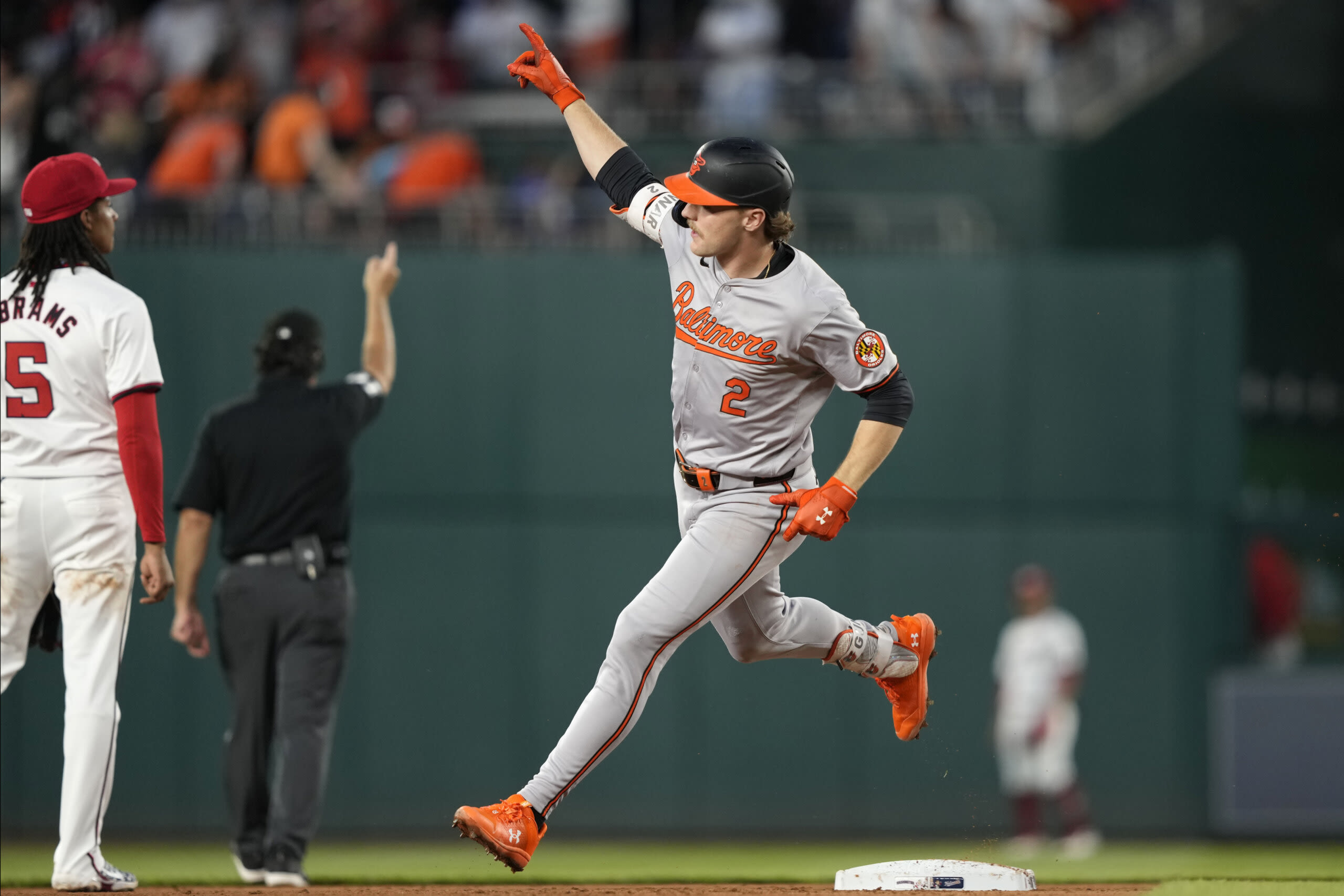 Mateo’s go-ahead hit in 12th helps Orioles survive Kimbrel’s blown save, beat Nats and avoid sweep - WTOP News