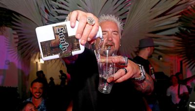 Guy Fieri crashes NJ wedding party