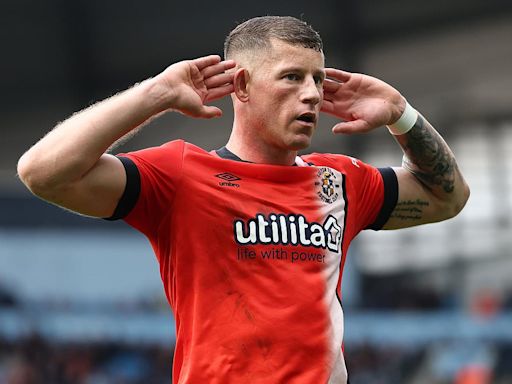 Aston Villa are in talks to sign Ross Barkley after outstanding season