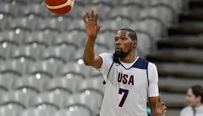 Kevin Durant returns to US lineup, scores 21 points in first half of Olympic opener against Serbia