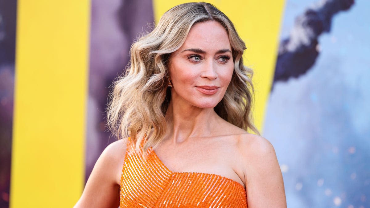 Which co-star made Emily Blunt want to throw up when they kissed?