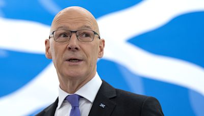 Swinney thanks party members as he launches SNP campaign battlebus