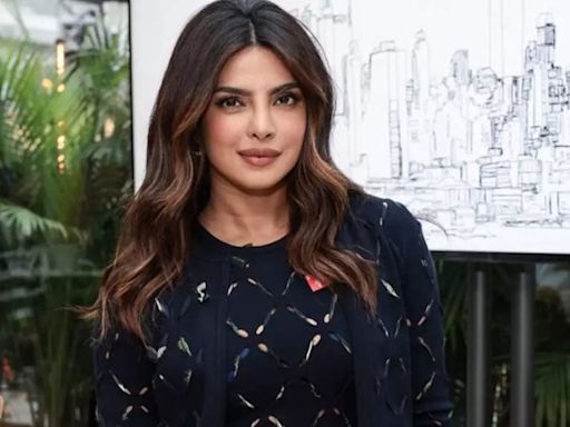 Priyanka Chopra dials up glamour in a mirror selfie from 'The Bluff' set | Hindi Movie News - Times of India