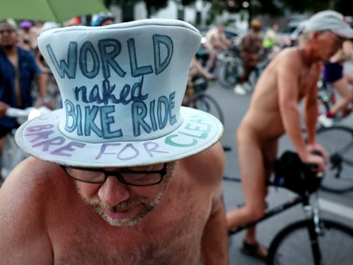 Photos: World Naked Bike Ride hits the streets of Chicago