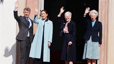 Federico y Mary de Dinamarca reaparecen en el cumpleaños de la reina Margarita