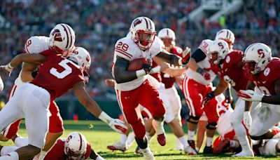 Wisconsin Badgers RB on Ballot for College Football Hall of Fame