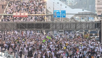 Muslim pilgrims warp up Hajj with final symbolic stoning of the devil and final circling of Kaaba