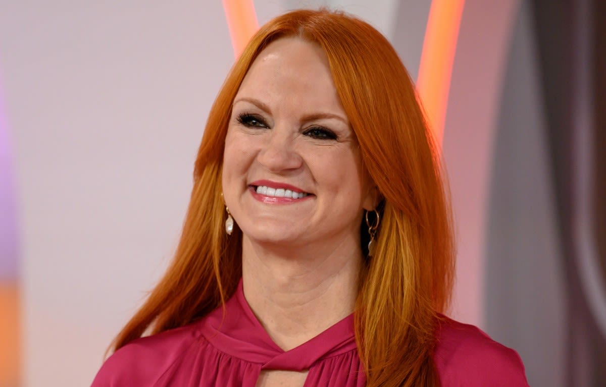 The Pioneer Woman’ Ree Drummond Delights With Adorable Behind-the-Scenes Clip of Dogs on the Farm