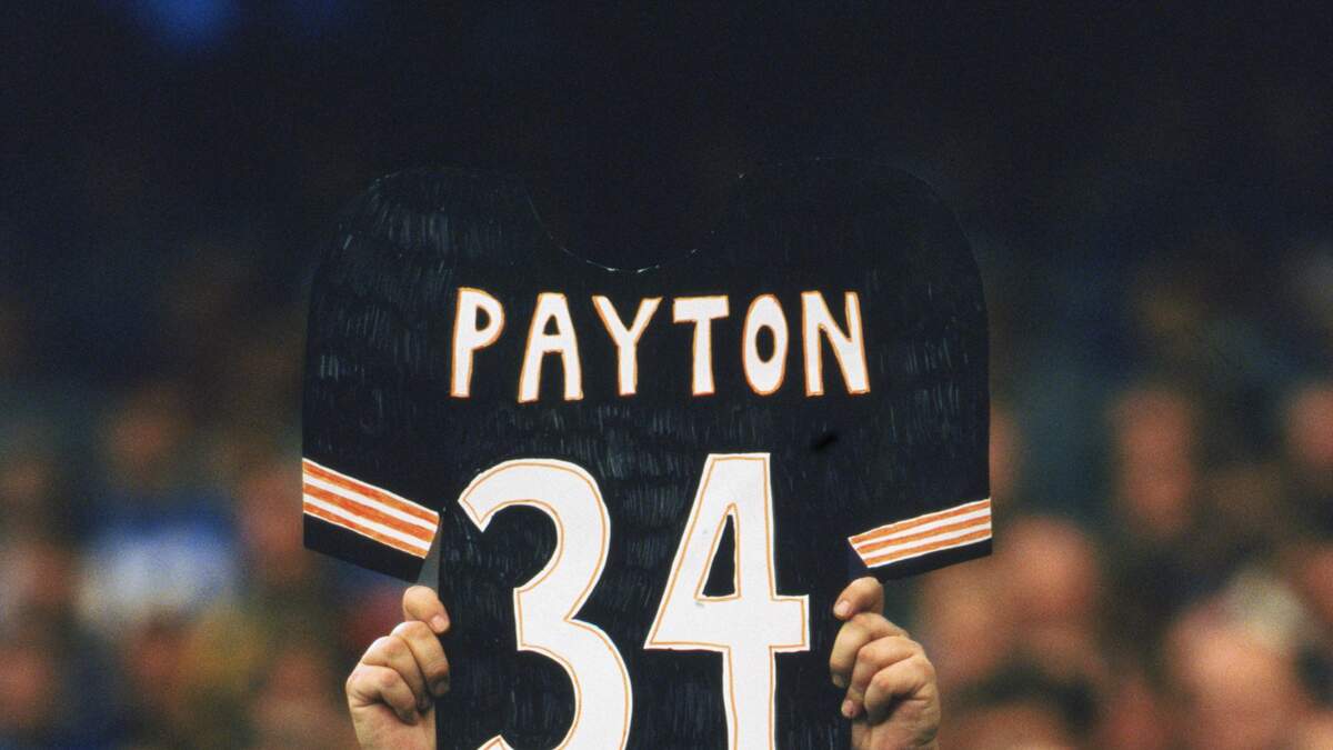 'Sweetness' Walter Payton Was Born On This Date In 1954 | Newsradio WTAM 1100