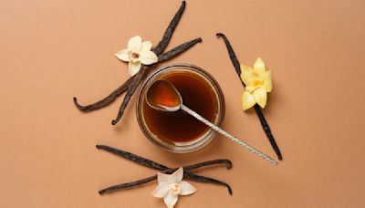 Single Vs Double Fold Vanilla Extract: What's The Difference?