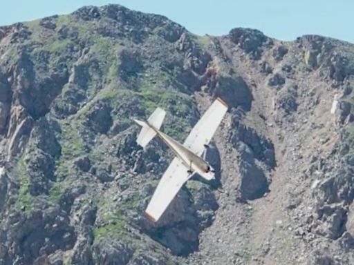 Video: Plane nearly crashes near Continental Divide