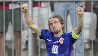 1-0: Modric bate a la Polonia de Lewandowski con un gran gol de falta