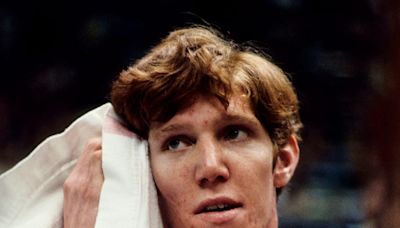 Bill Walton and UCLA faced Ohio State men's basketball once. Here's how he did