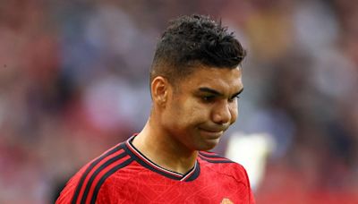 Manchester United star's brother backtracks on Casemiro accusation