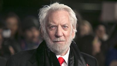 Jane Fonda leads tributes to late co-star Donald Sutherland: ‘I am heartbroken’ | ITV News