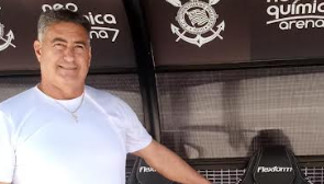 Ex-jogador do Corinthians faz sucesso como treinador