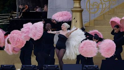 Lady Gaga sorprende cantando francés en la ceremonia de apertura de París 2024