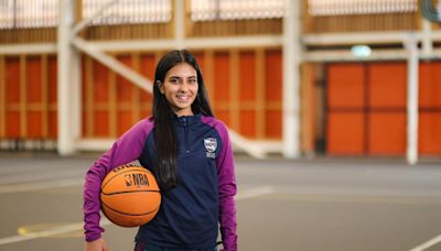 Bradford schoolgirl lands leading role in CBBC basketball sitcom