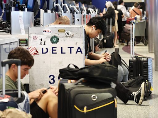 Southwest’s crisis 2 years ago should have been a warning to Delta before its mass cancellations