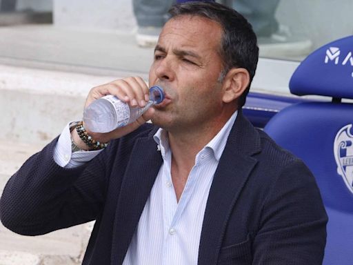 El hombre que reflotó el submarino amarillo y logró un gran rércord: el perfil de Javier Calleja, el entrenador elegido por el Real Oviedo