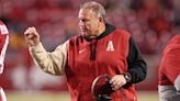 Arkansas football offensive lineman departs program just before spring practice