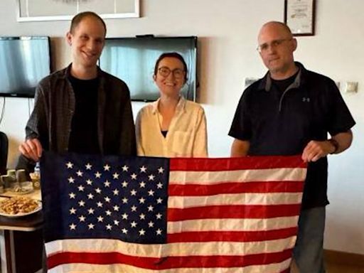 First photo of Evan Gershkovich, Alsu Kurmasheva and Paul Whelan is released after historic prisoner swap