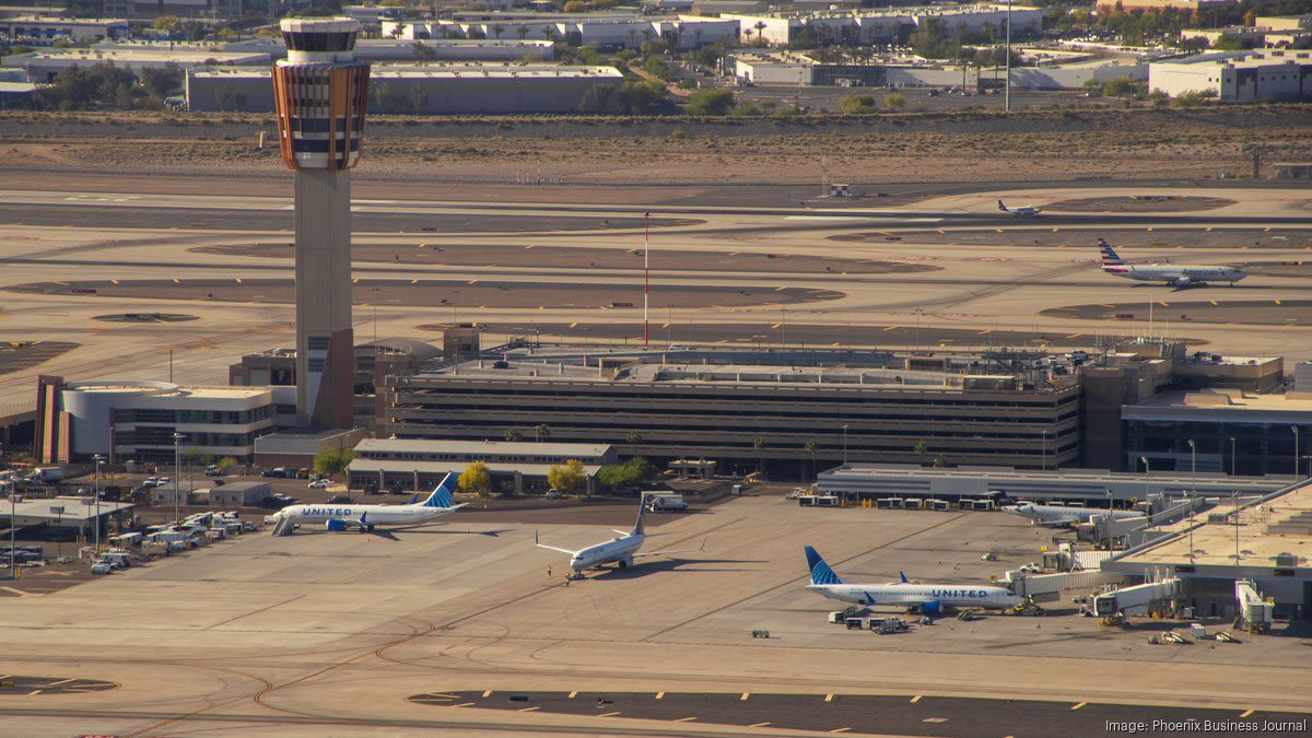 Sky Harbor International Airport records busiest tourism season ever - Phoenix Business Journal