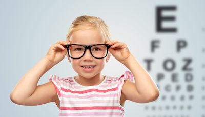 世界絕無僅有！疫情期間台灣孩童近視率增幅低 眼科醫師揭露關鍵
