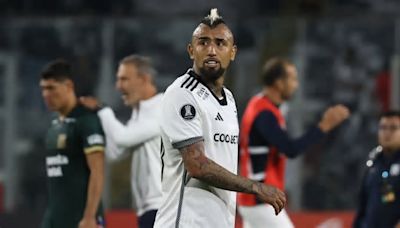 ONG expuso a Arturo Vidal por grabarse mientras conducía a alta velocidad